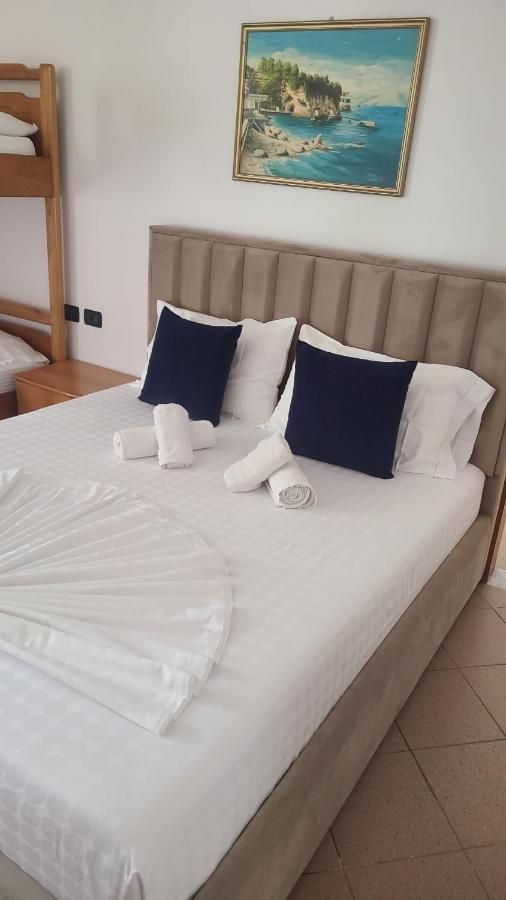 Hotel Noel Avlonya Dış mekan fotoğraf