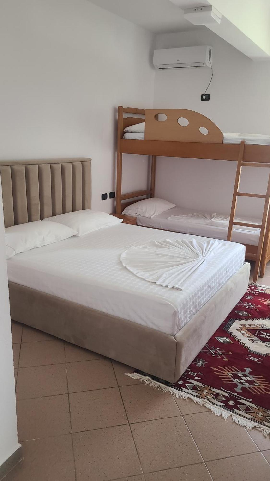 Hotel Noel Avlonya Oda fotoğraf